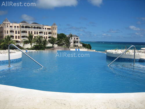 The Crane Resort & Residences 38